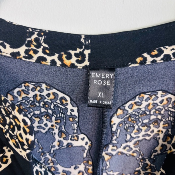 Emery Rose Split Neck Leopard Skull Print Dress Size XL - Picture 4 of 5